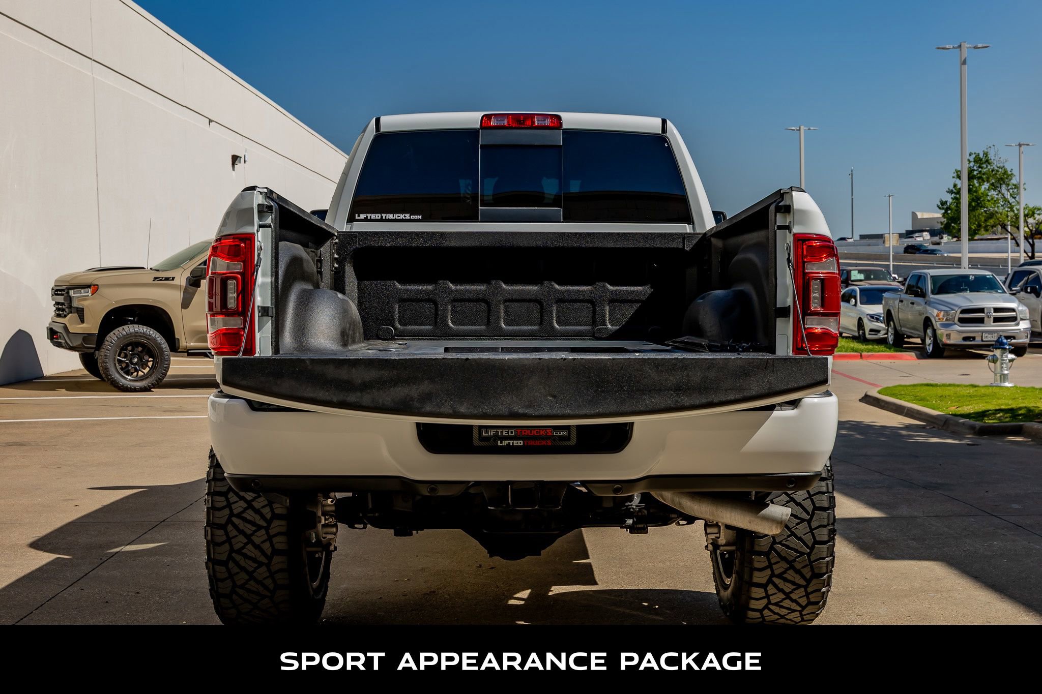 Used 2023 RAM 2500 Laramie AWD/4WD image 8