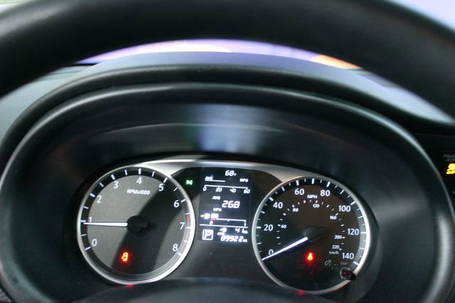 Used 2021 Nissan Kicks S FWD image 14