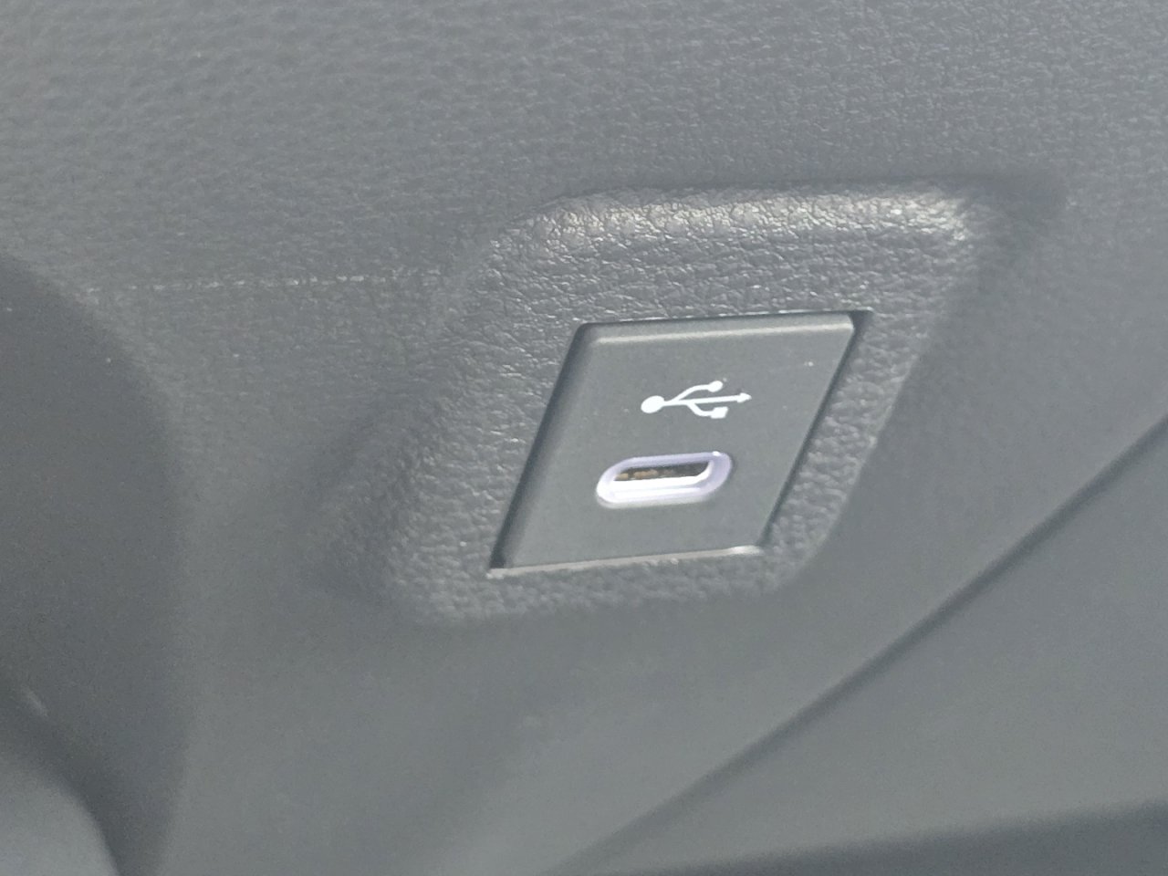 New 2026 Toyota Corolla SE FWD image 27