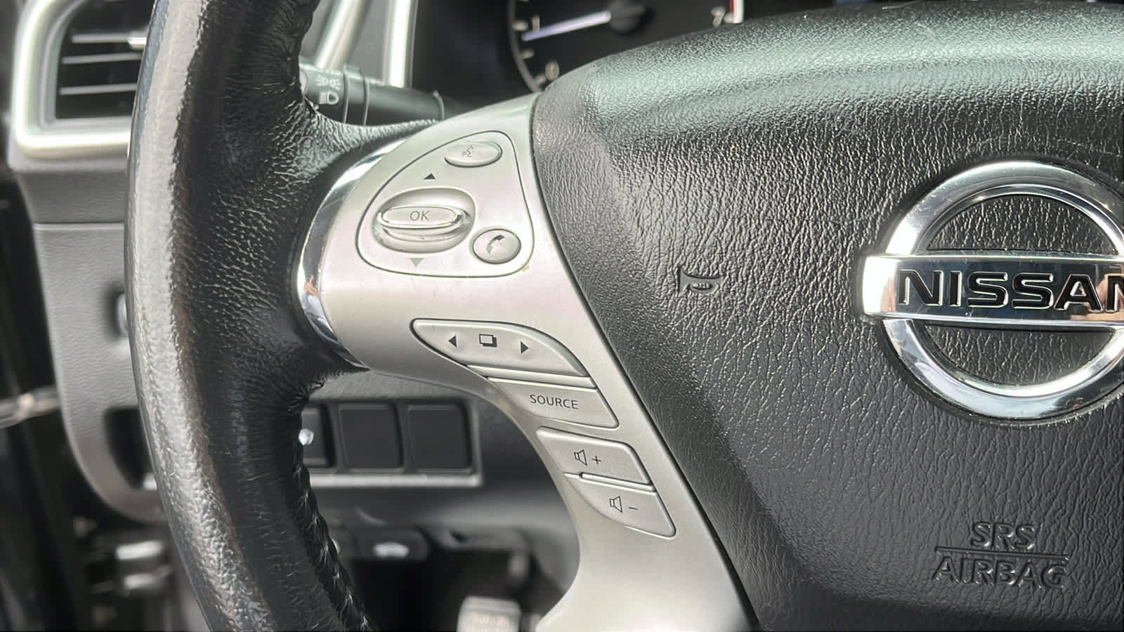 Used 2018 Nissan Murano SL w/ Moonroof Package image 12