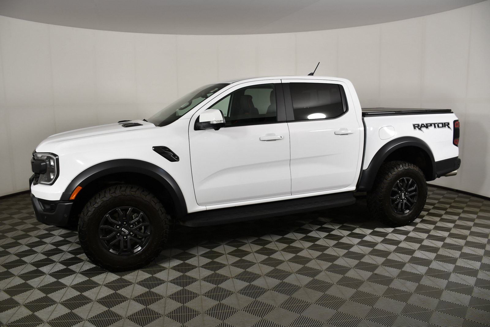 Used 2024 Ford Ranger Raptor AWD/4WD image 9