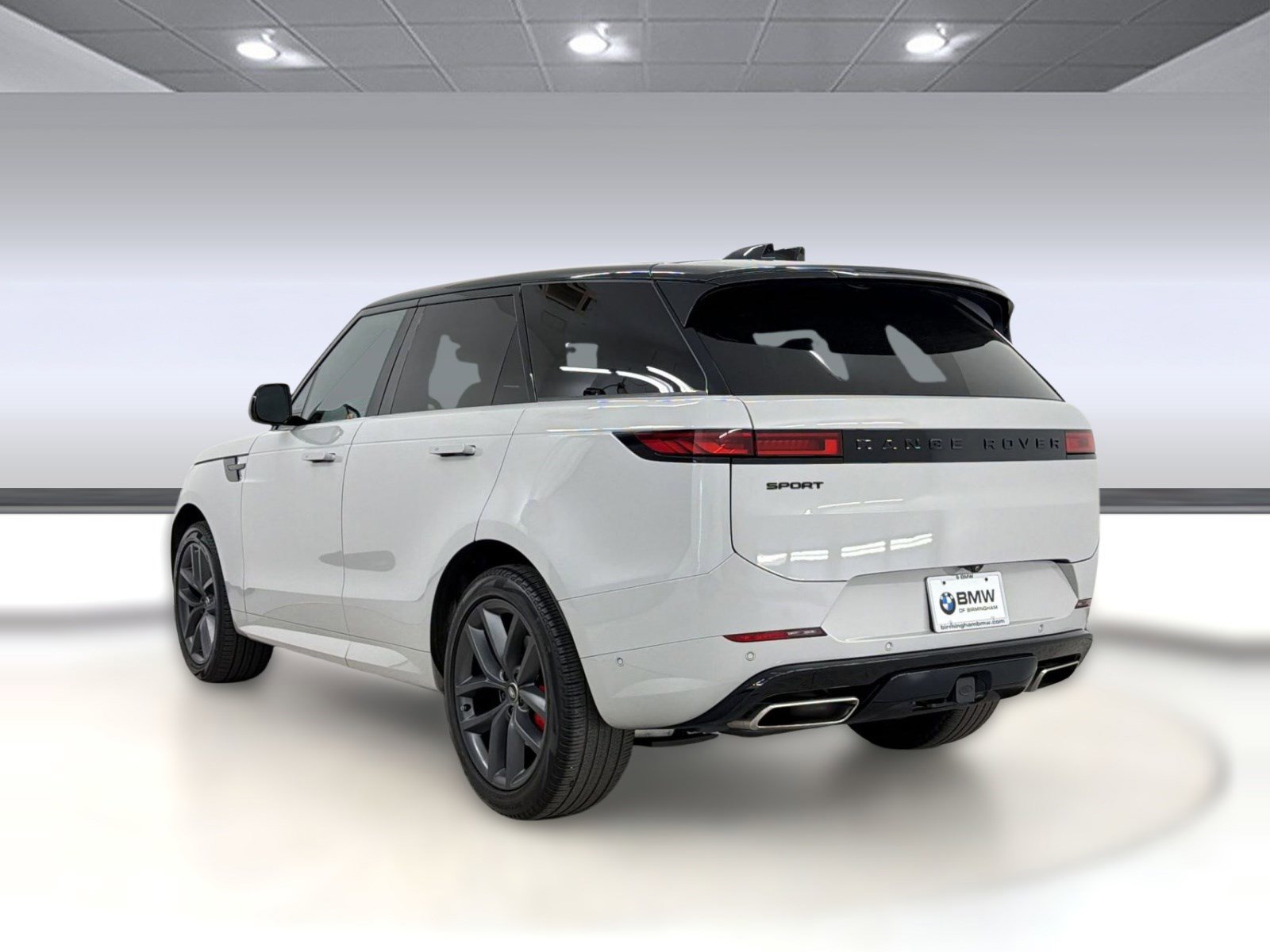 Used 2024 Land Rover Range Rover Sport Dynamic SE image 3