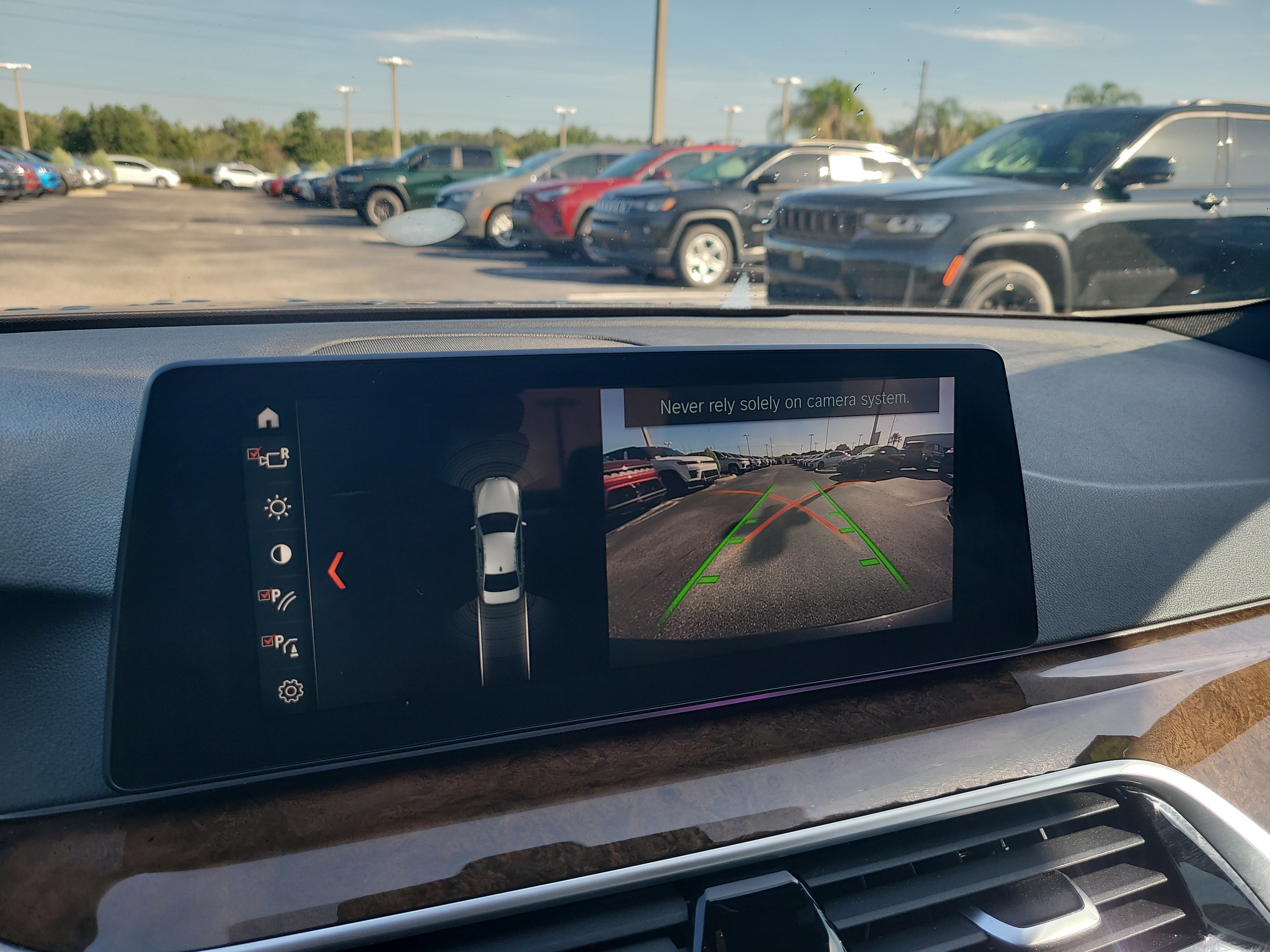 Used 2018 BMW 540i w/ Premium Package RWD image 22