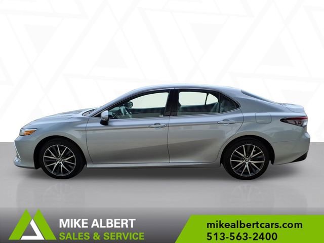 Used 2023 Toyota Camry XLE image 4