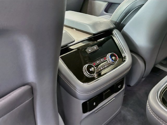 Used 2019 Lincoln Navigator Black Label AWD/4WD image 27