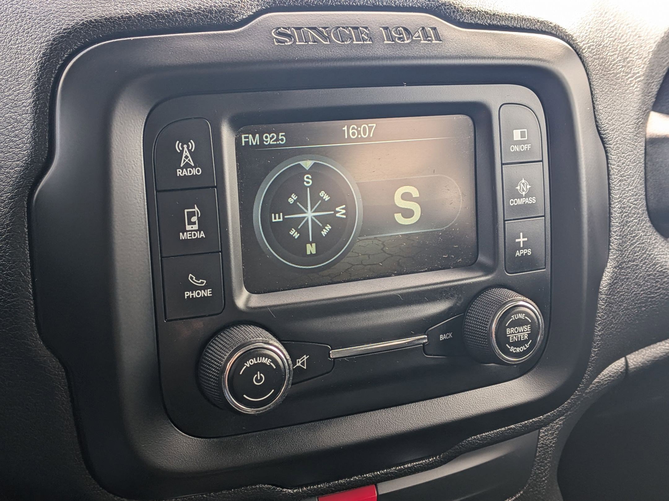 Used 2017 Jeep Renegade Sport w/ Power & Air Group image 22