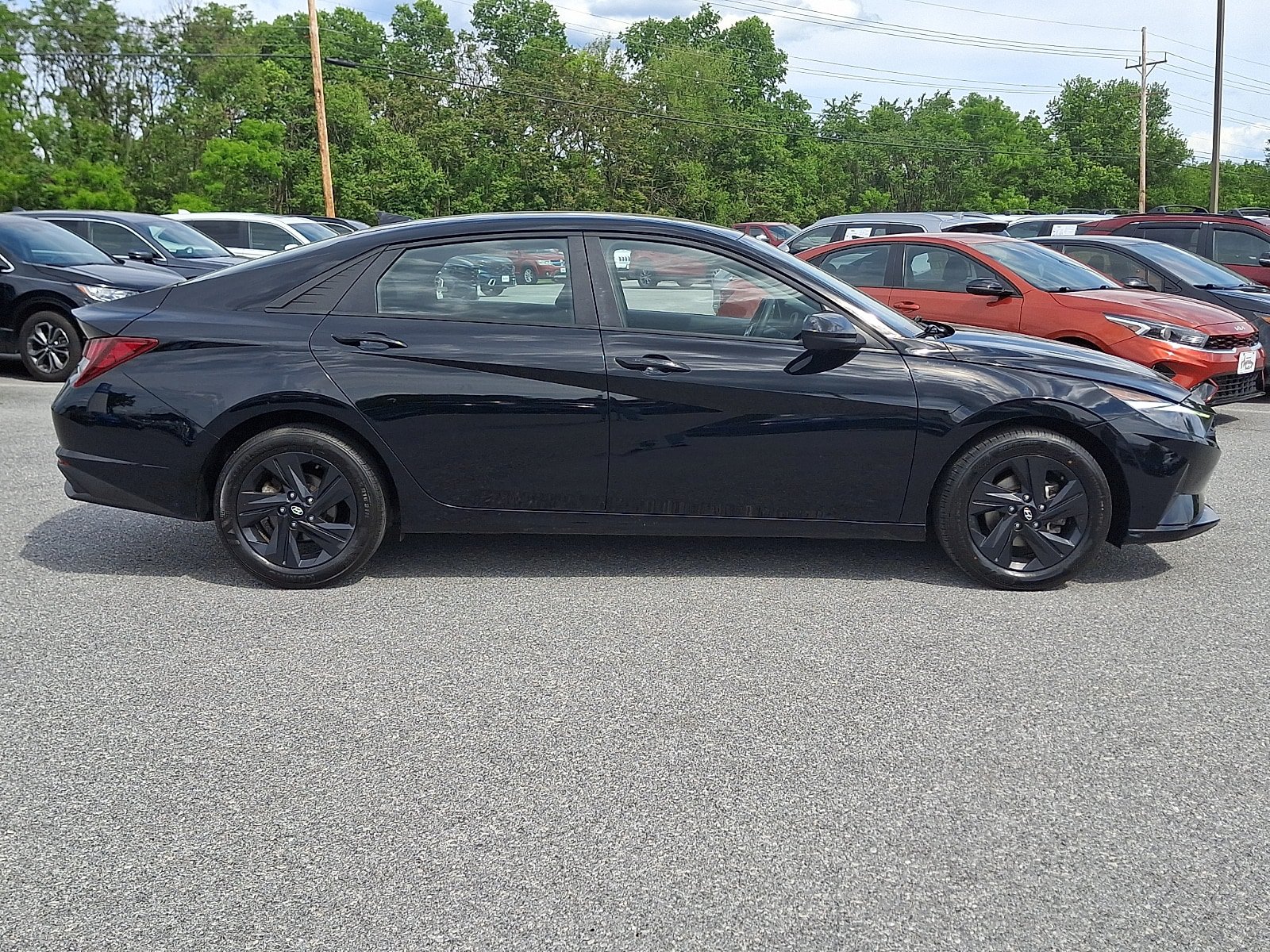 Used 2023 Hyundai Elantra SEL FWD image 7