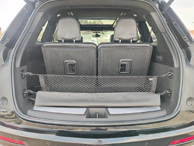 Used 2022 Cadillac XT6 Premium Luxury w/ Platinum Package AWD/4WD image 10