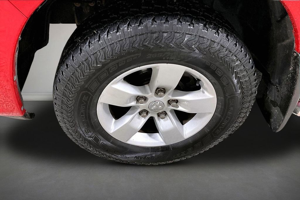 Used 2018 RAM 1500 Express image 31