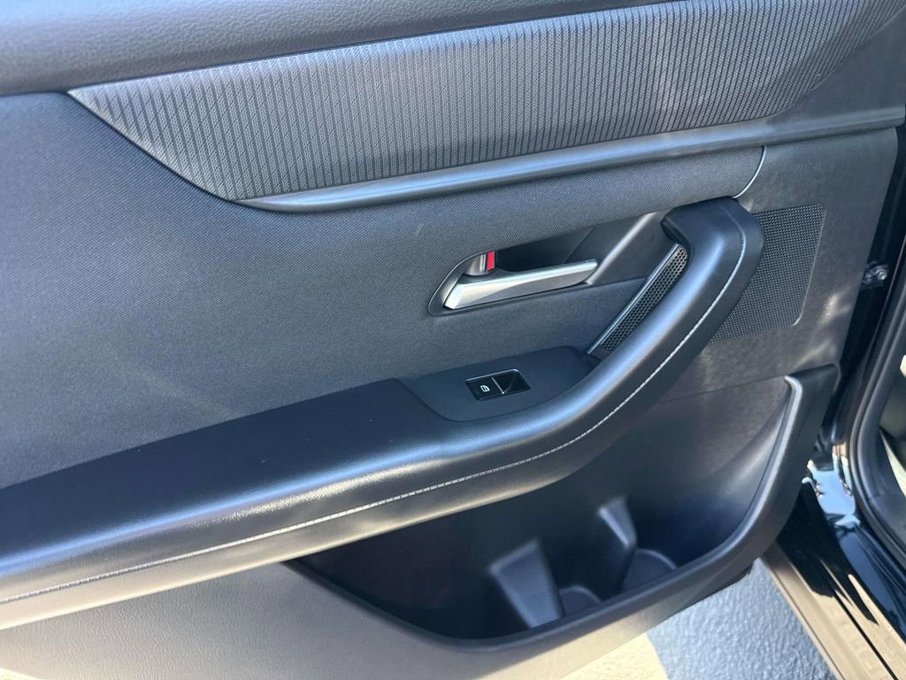 Certified 2025 MAZDA CX-90 3.3 Turbo w/ Select Package image 11