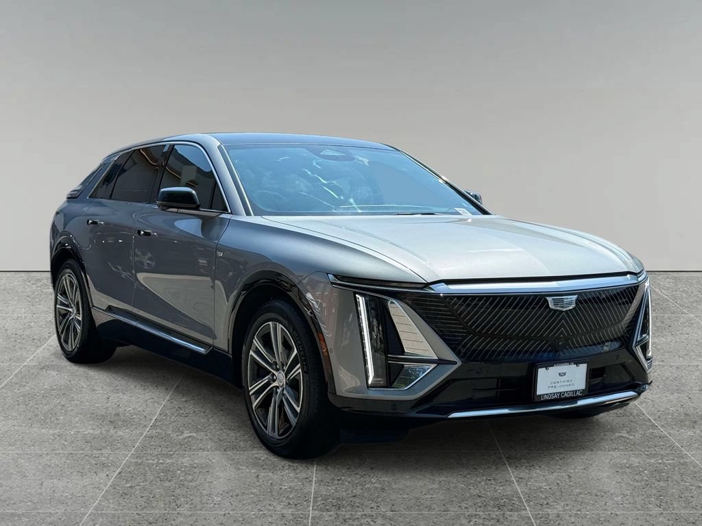 Used 2024 Cadillac Lyriq Luxury AWD/4WD image 9