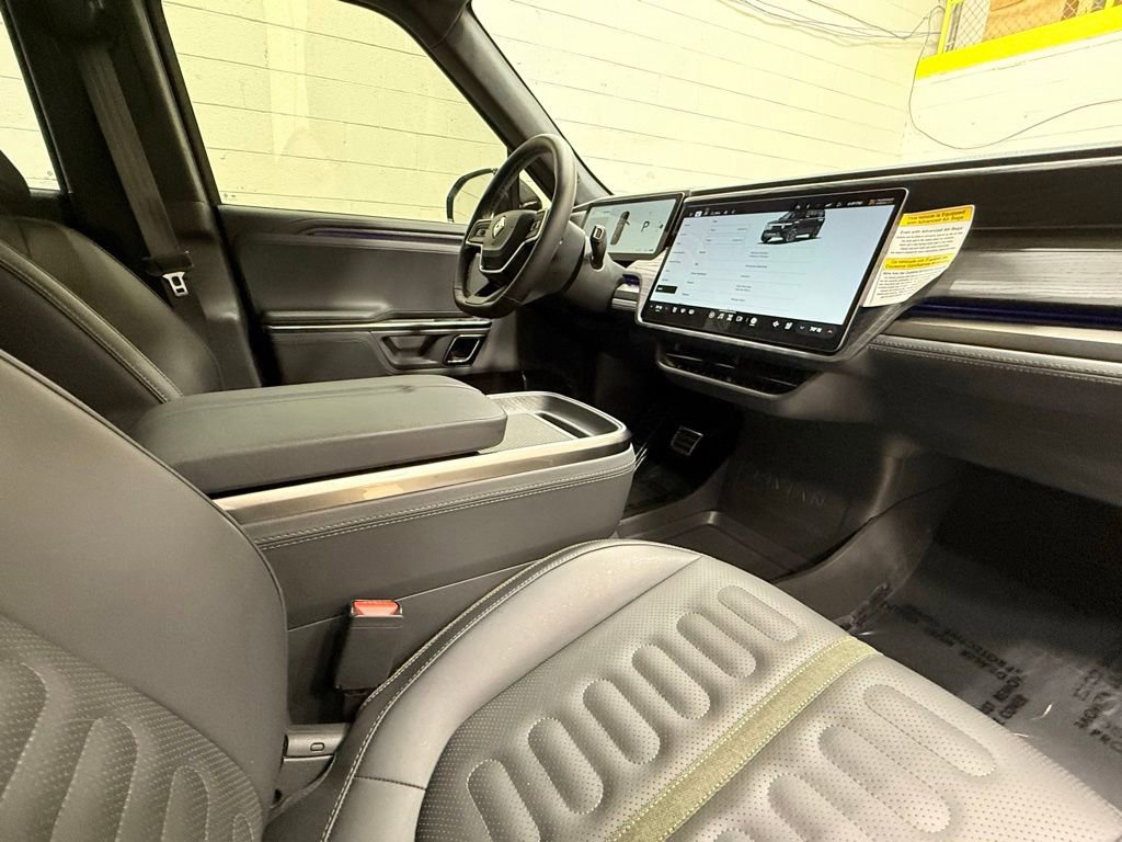 Used 2024 Rivian R1S Adventure AWD/4WD image 40