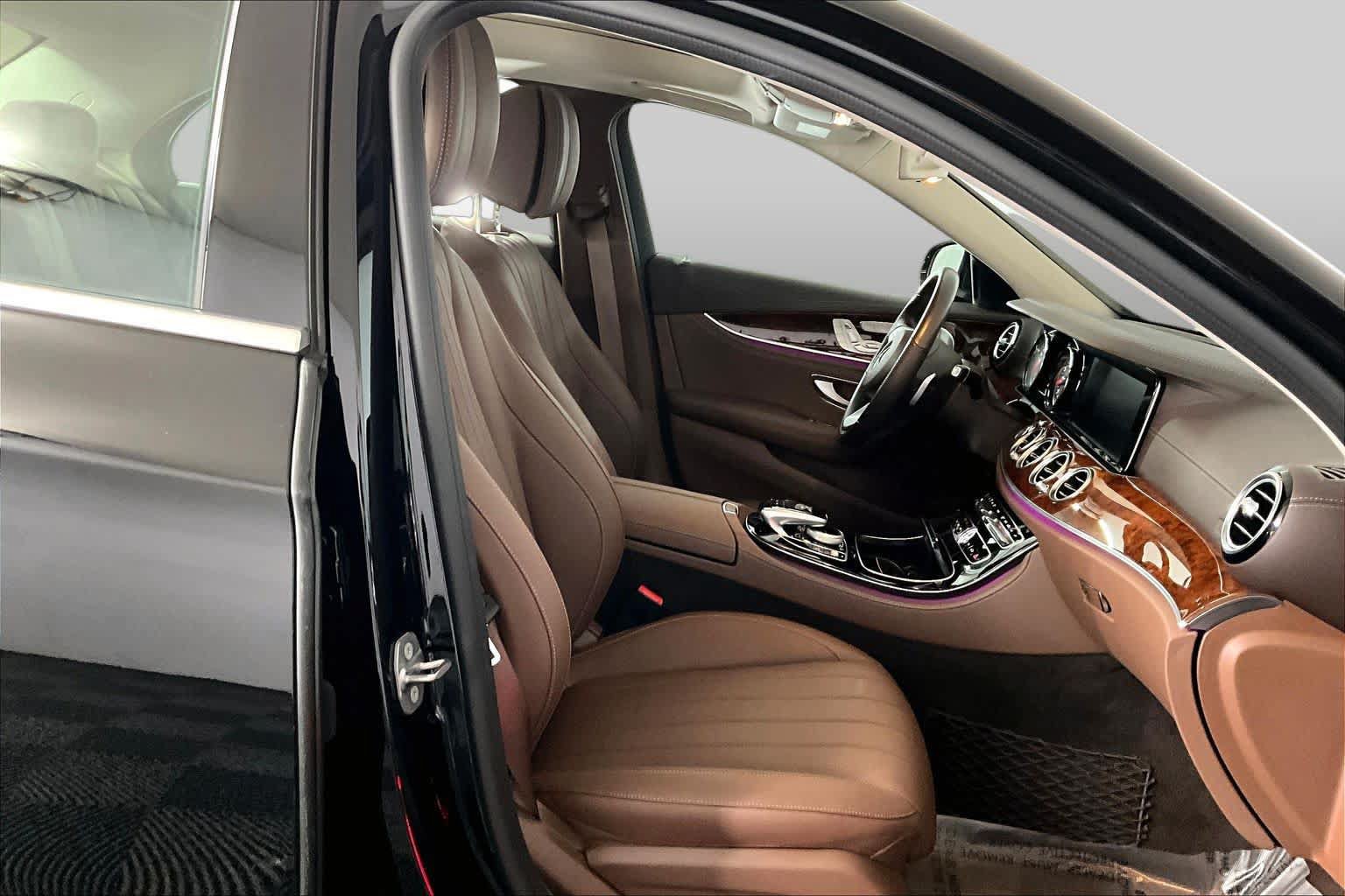 Used 2018 Mercedes-Benz E 400 4MATIC Sedan image 8