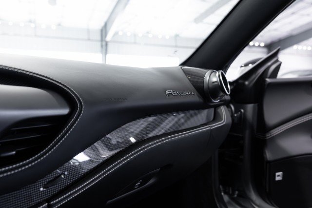 Used 2020 Ferrari F8 Tributo image 50