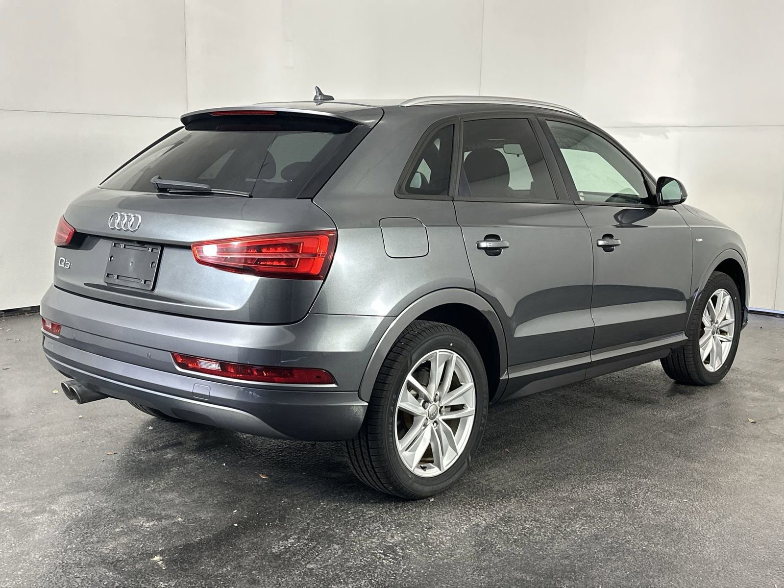 Used 2018 Audi Q3 2.0T Premium image 11