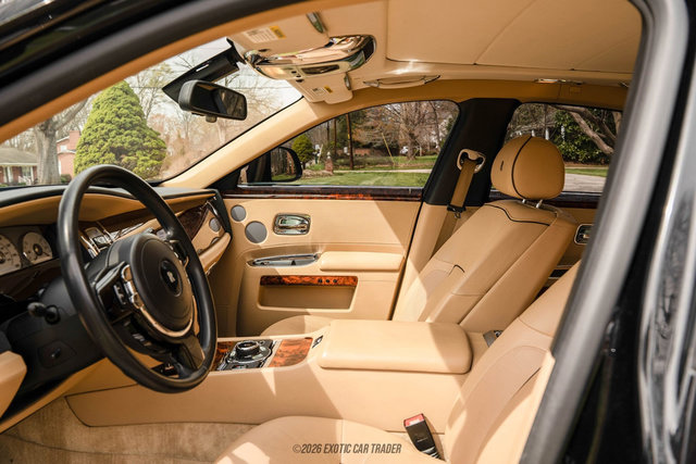 Used 2014 Rolls-Royce Ghost image 77