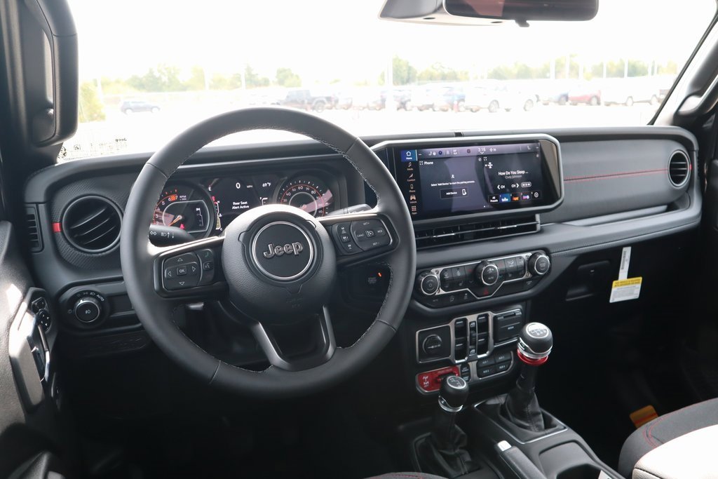 New 2025 Jeep Wrangler Unlimited Rubicon w/ Convenience Group image 2