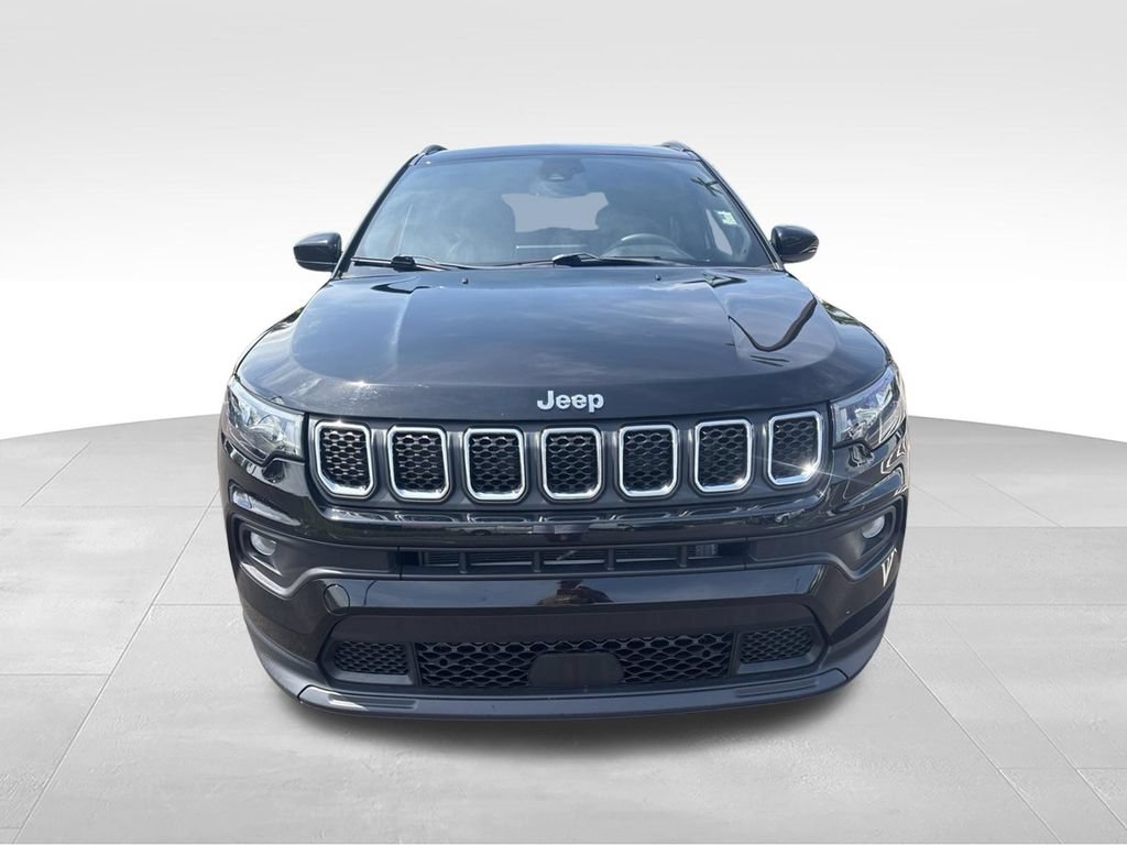 Used 2023 Jeep Compass Latitude AWD/4WD image 9