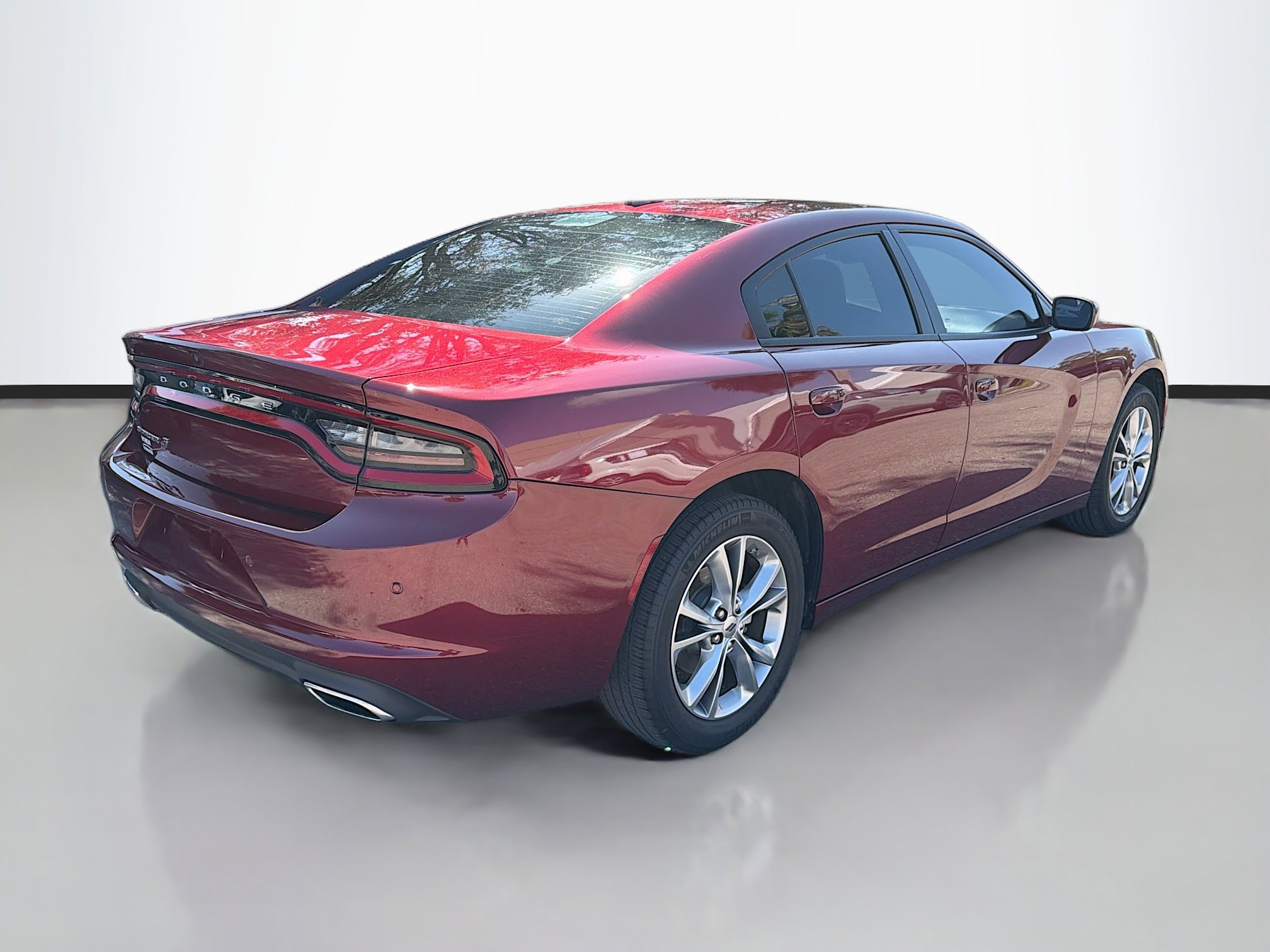 Used 2022 Dodge Charger SXT w/ Driver Convenience Group image 3