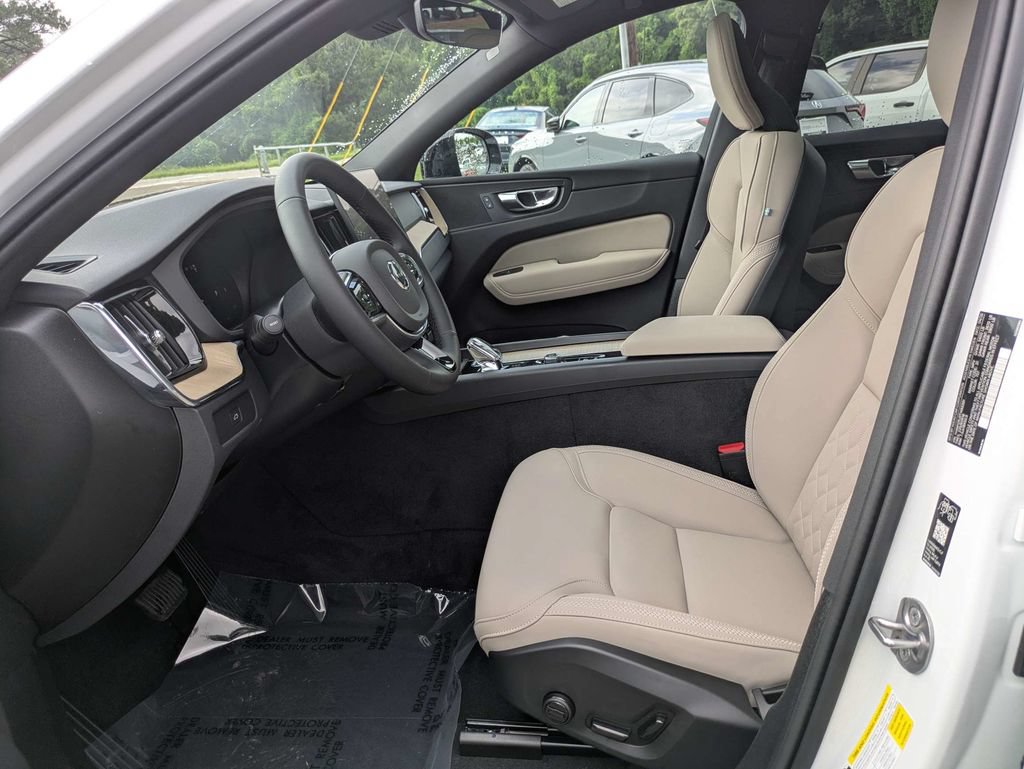 New 2026 Volvo XC60 B5 Core AWD/4WD image 21