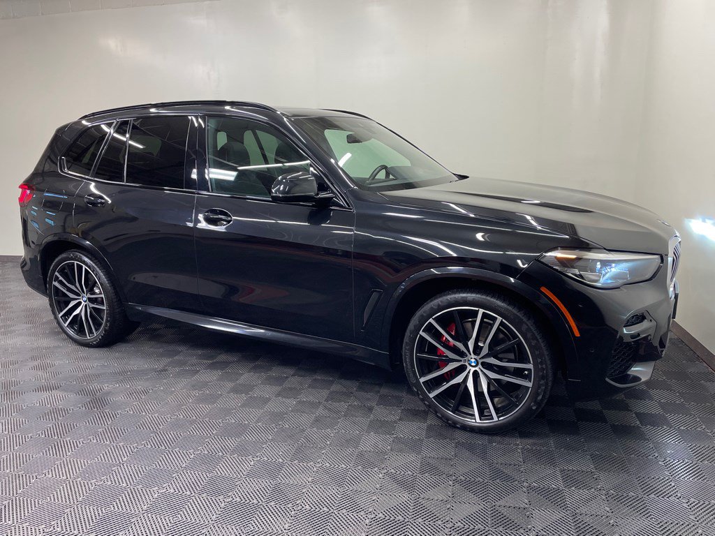 Used 2022 BMW X5 xDrive40i w/ M Sport Package AWD/4WD image 16