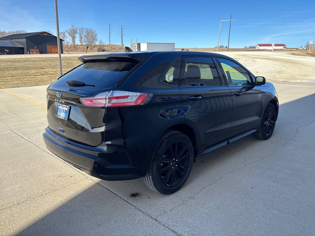 Used 2024 Ford Edge ST-Line AWD/4WD image 4