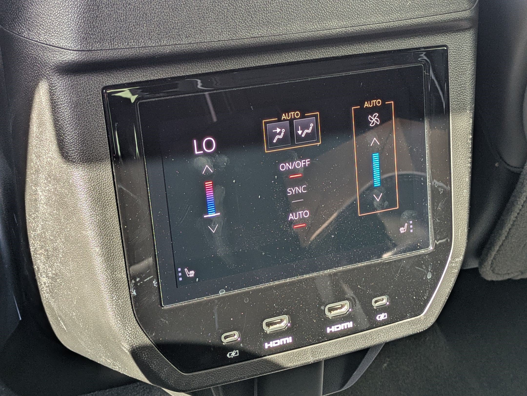 Certified 2025 GMC Yukon AT4 Ultimate AWD/4WD image 29