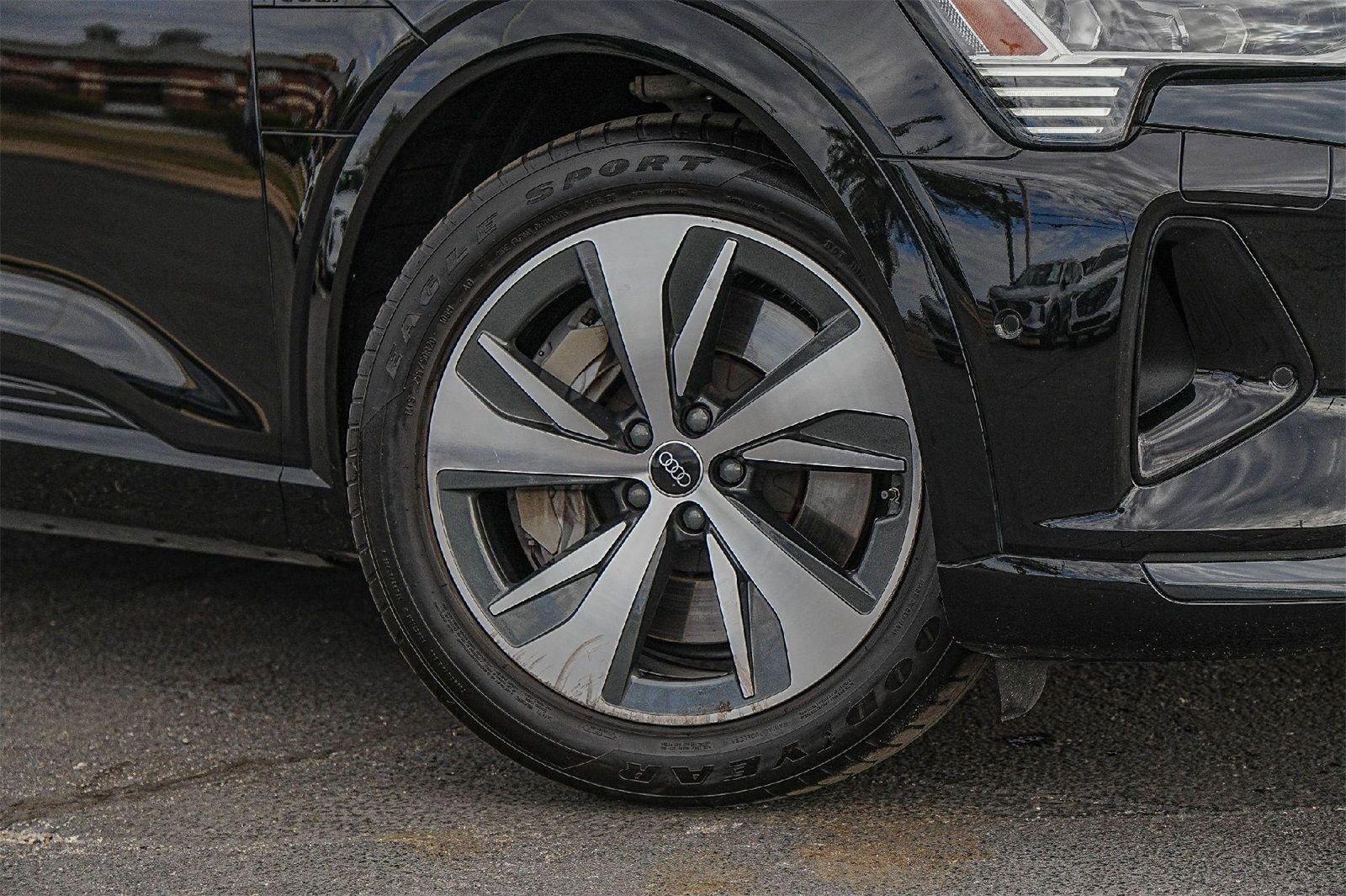 Used 2024 Audi Q8 e-tron Premium Plus