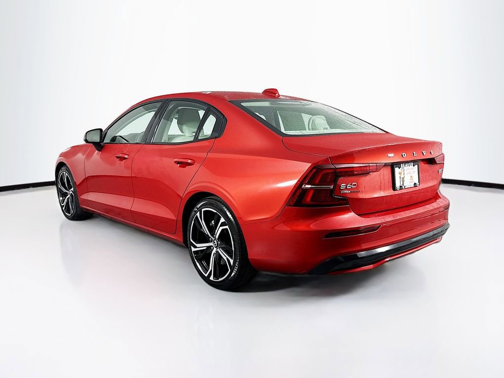 Used 2024 Volvo S60 B5 Core image 7