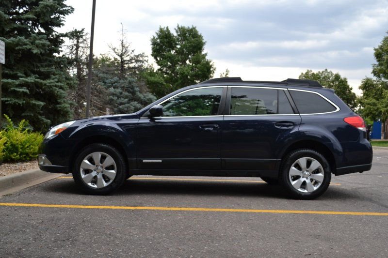 Used 2012 Subaru Outback 2.5i Premium w/ All-Weather Pkg image 9