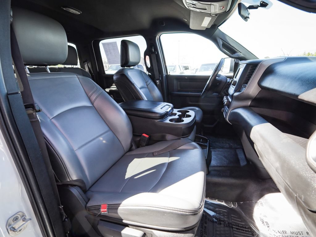Used 2022 RAM 2500 Tradesman w/ Chrome Appearance Group AWD/4WD image 23