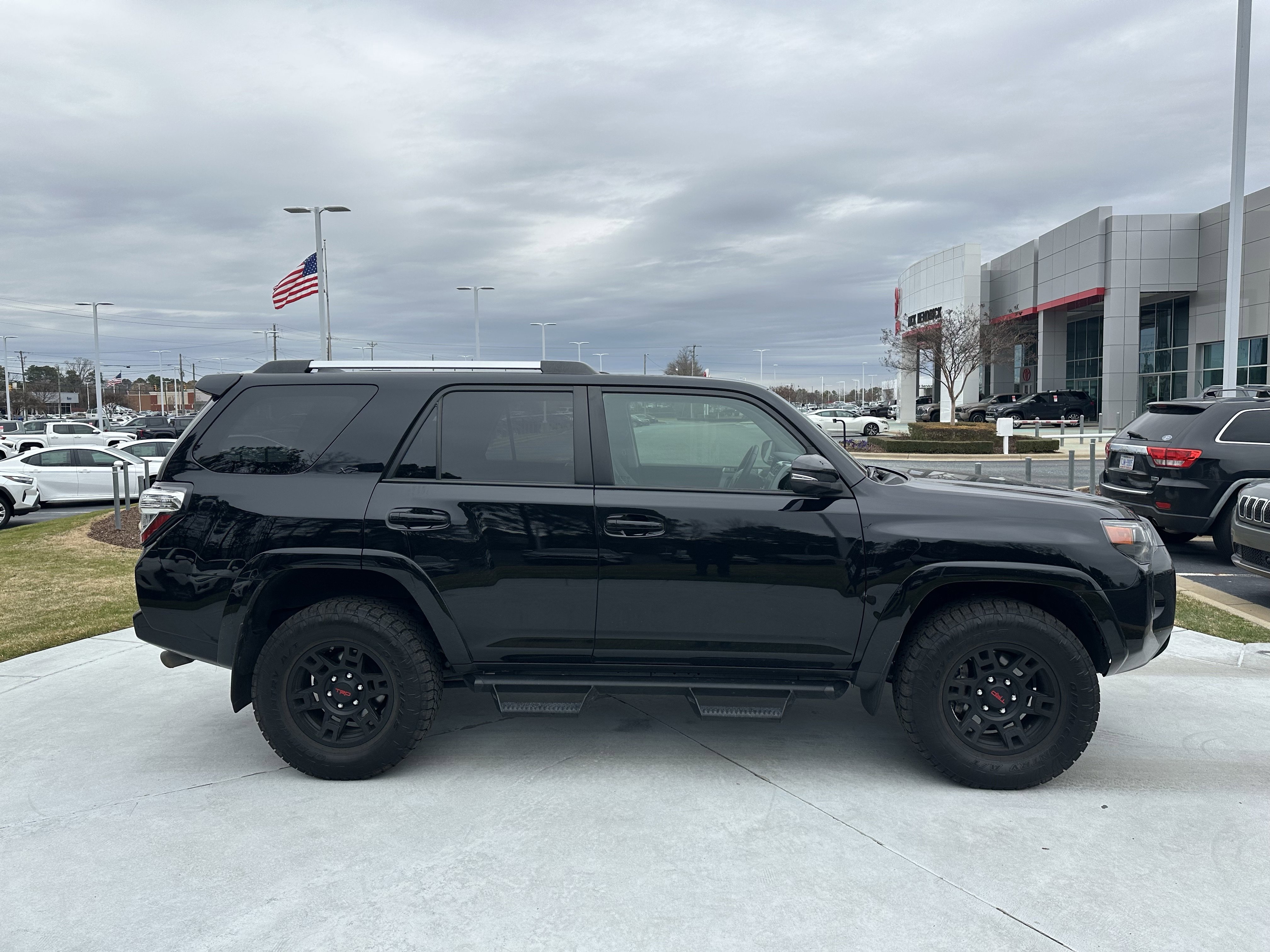 Used 2023 Toyota 4Runner SR5 Premium image 11