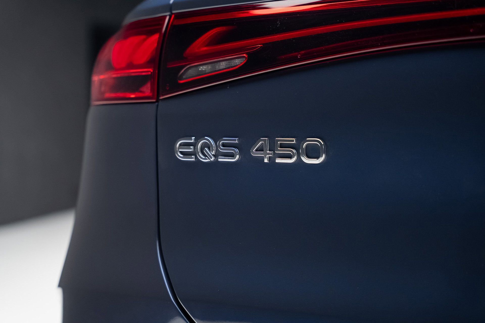 Used 2023 Mercedes-Benz EQS 450+ 4MATIC SUV w/ AMG Line Exterior Package image 31