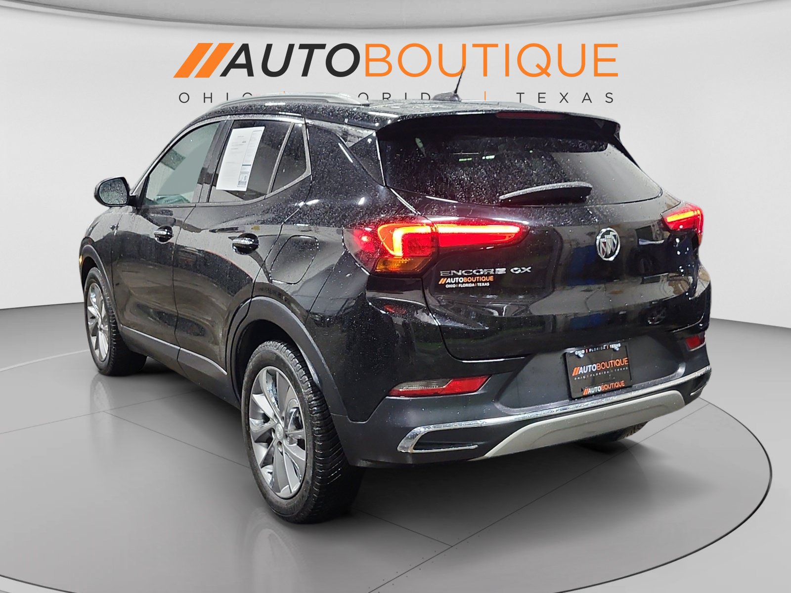 Used 2021 Buick Encore GX Essence w/ Experience Buick Package FWD image 3