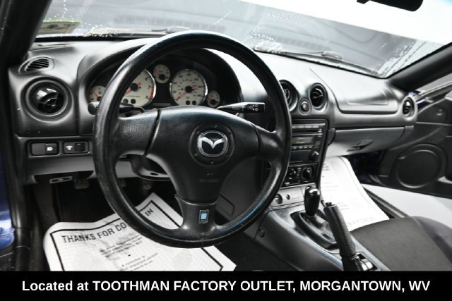 Used 2001 MAZDA MX-5 Miata RWD image 11