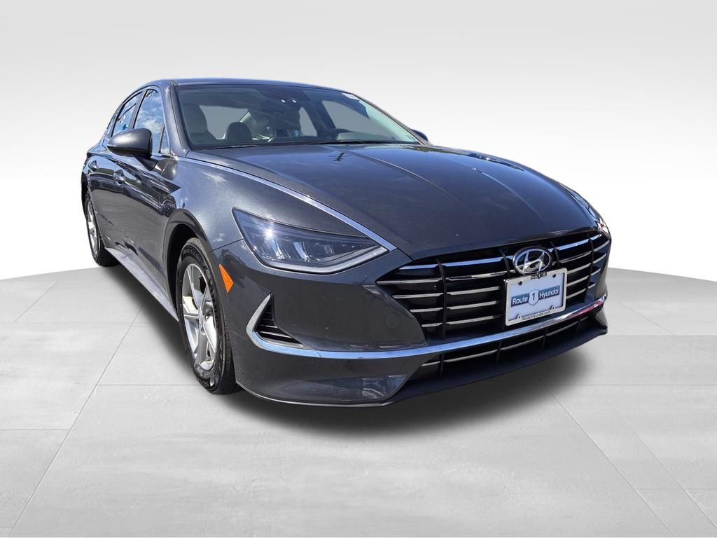 Used 2023 Hyundai Sonata SE w/ Cargo Package FWD image 1