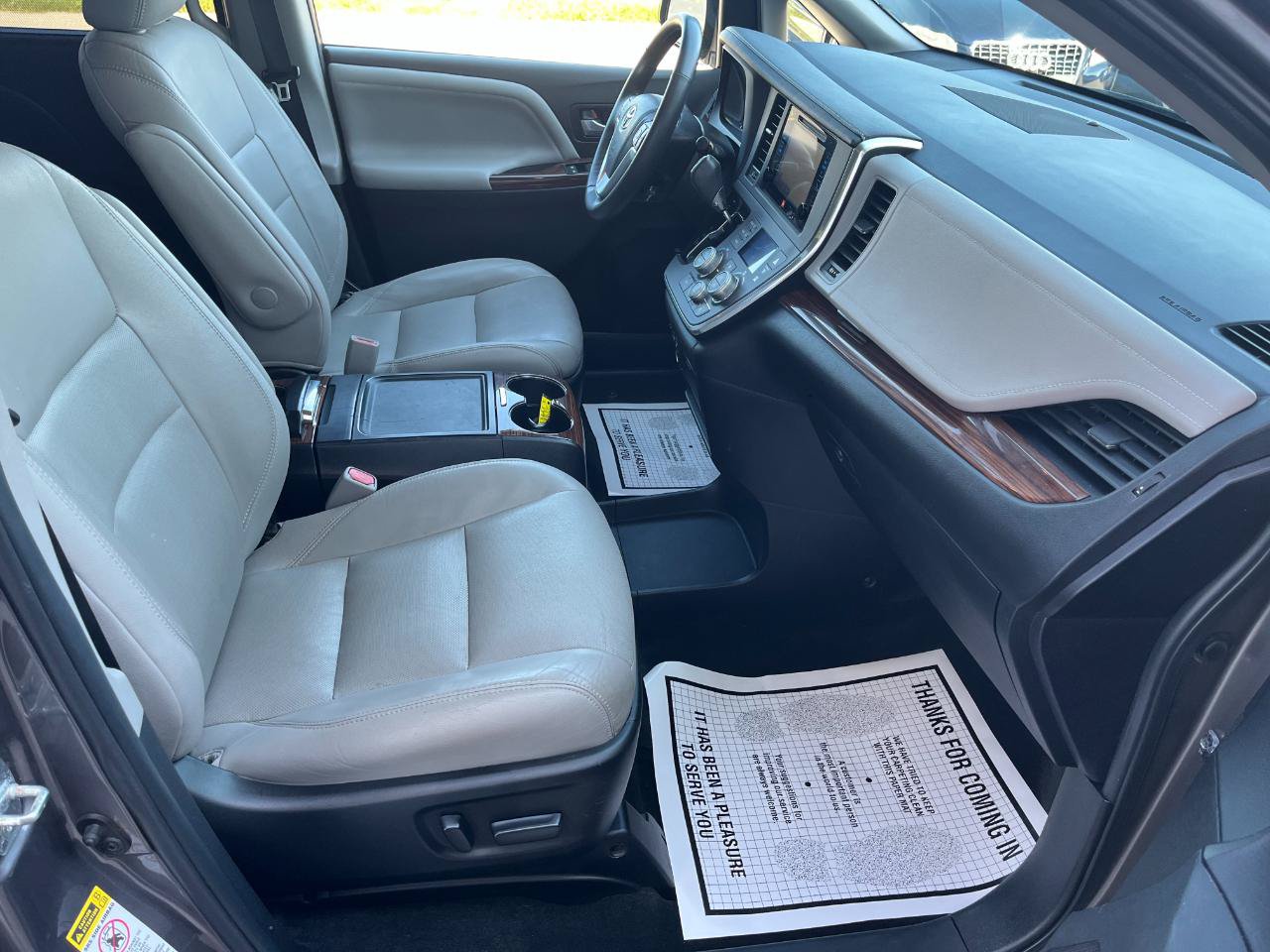 Used 2015 Toyota Sienna Limited FWD image 25