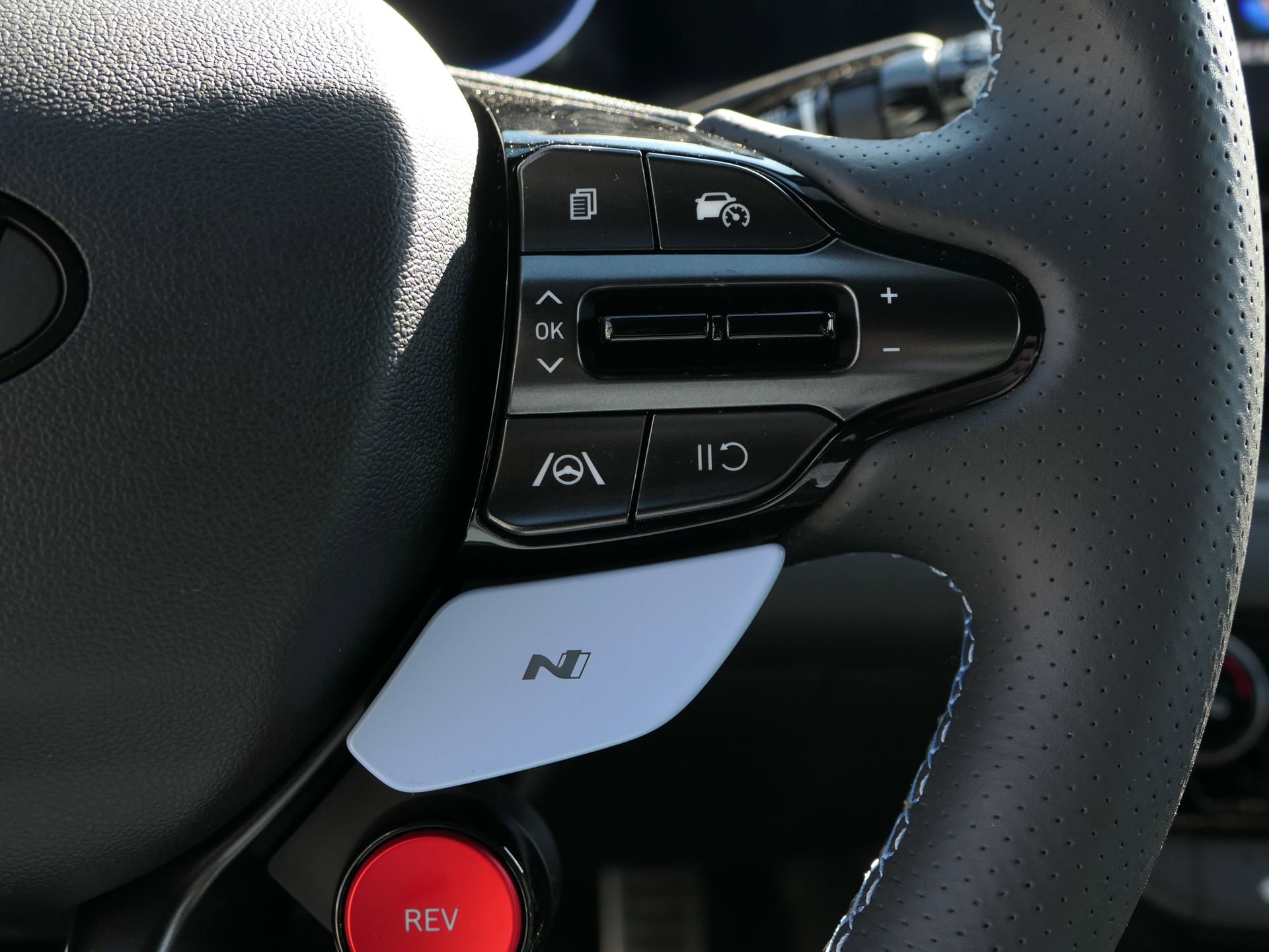 New 2026 Hyundai Elantra N FWD image 14
