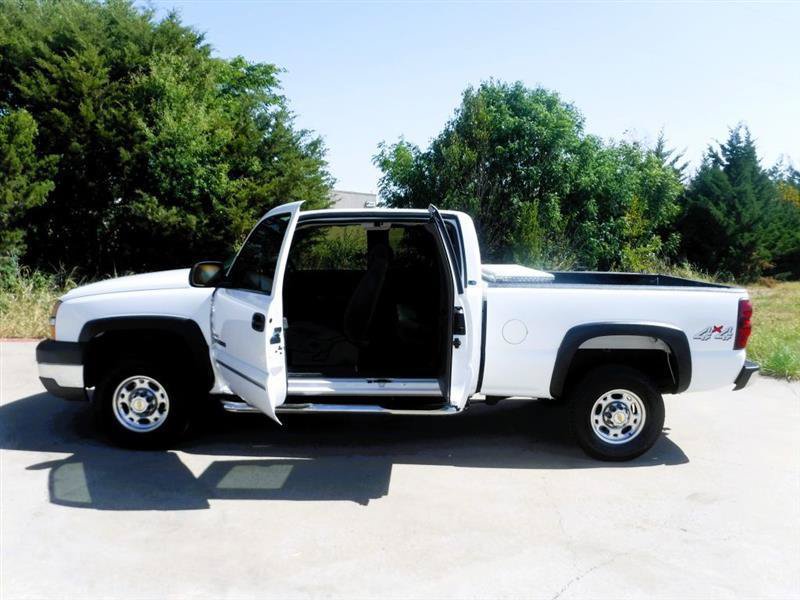 Used 2003 Chevrolet Silverado 2500 LS w/ Skid Plate Package AWD/4WD image 13