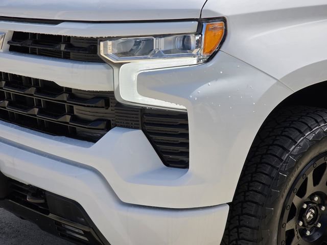 Used 2023 Chevrolet Silverado 1500 RST w/ Z71 Off-Road Package image 7