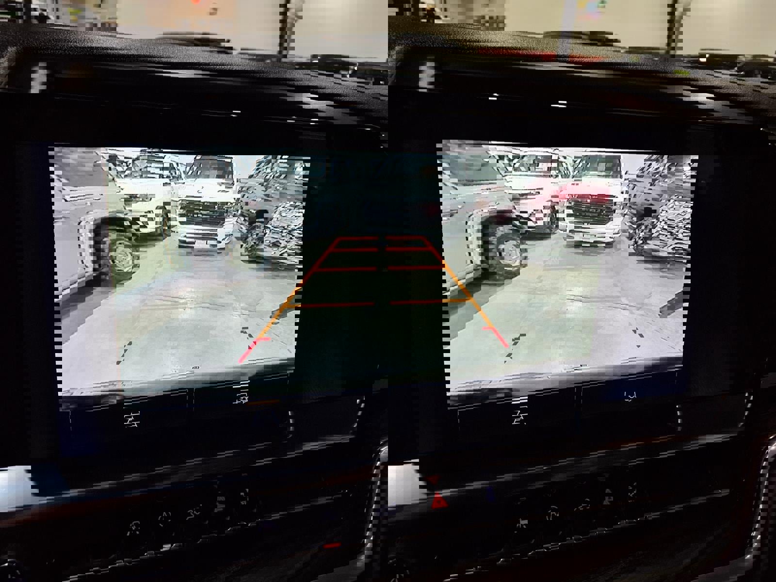 Used 2022 Chevrolet Silverado 1500 LT AWD/4WD image 18