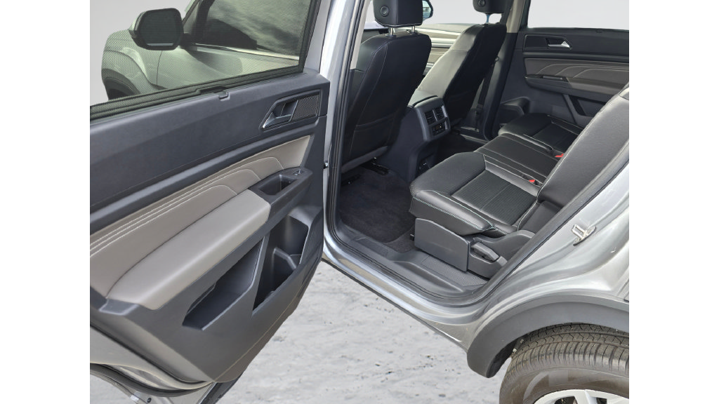 Used 2023 Volkswagen Atlas SE AWD/4WD image 42