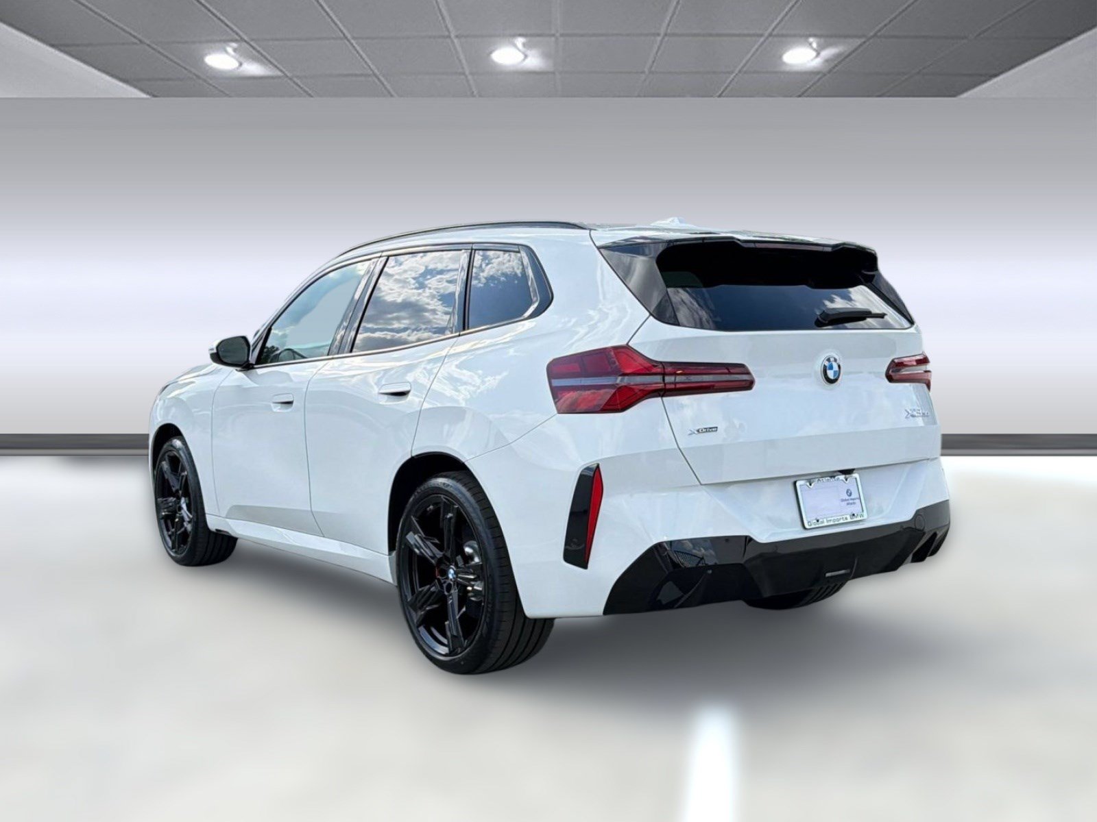 Used 2026 BMW X3 xDrive30i w/ Premium Package AWD/4WD image 3