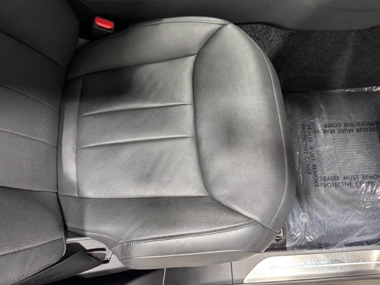 Used 2023 Land Rover Range Rover SE image 20