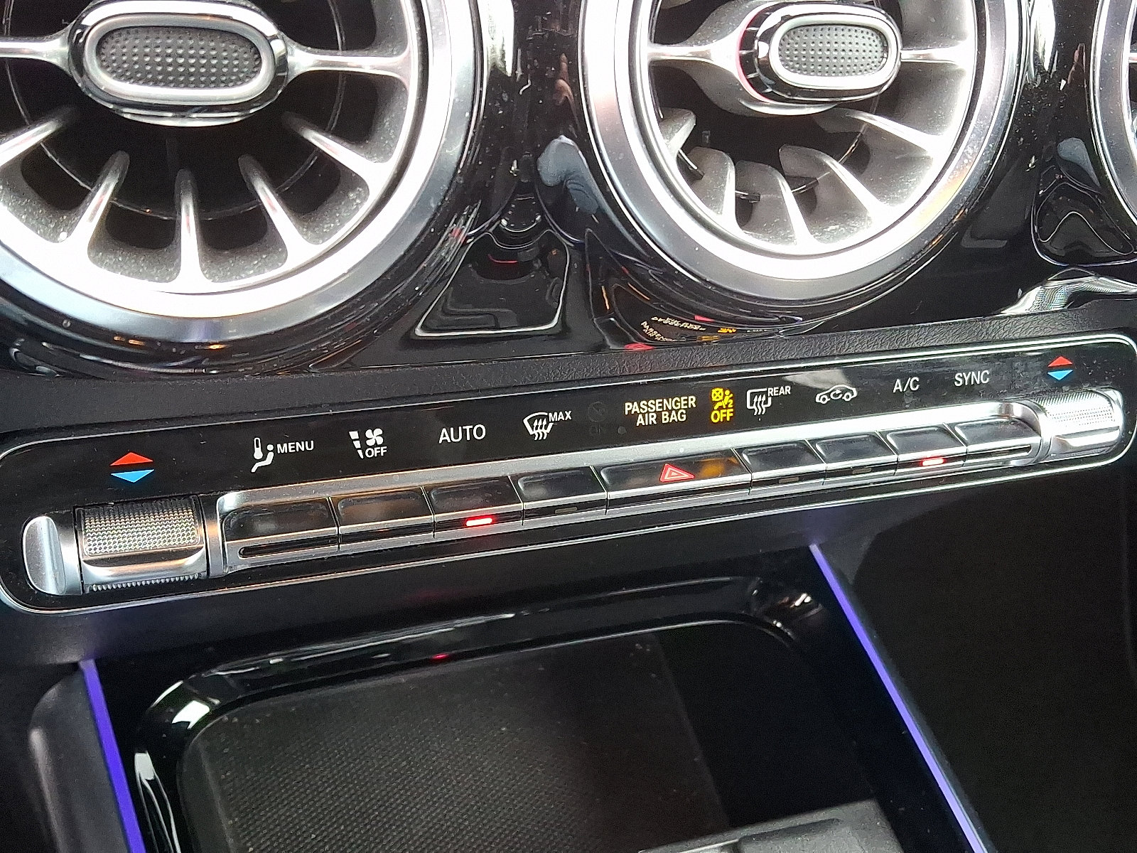 Certified 2023 Mercedes-Benz GLA 250 4MATIC image 15