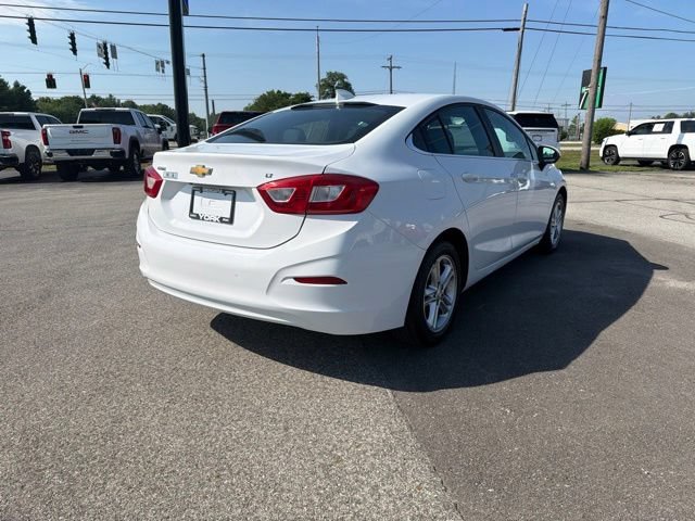 Used 2017 Chevrolet Cruze LT FWD image 6