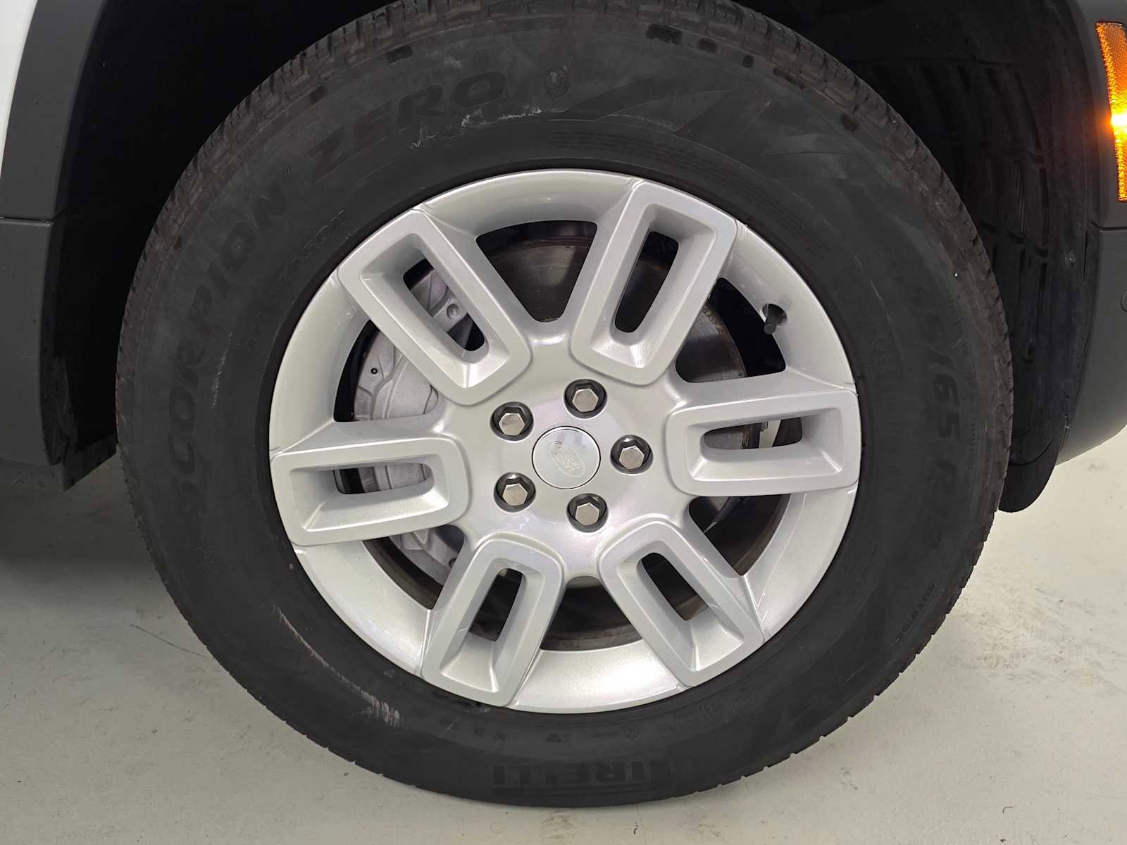 Used 2025 Land Rover Defender 130 S AWD/4WD image 10