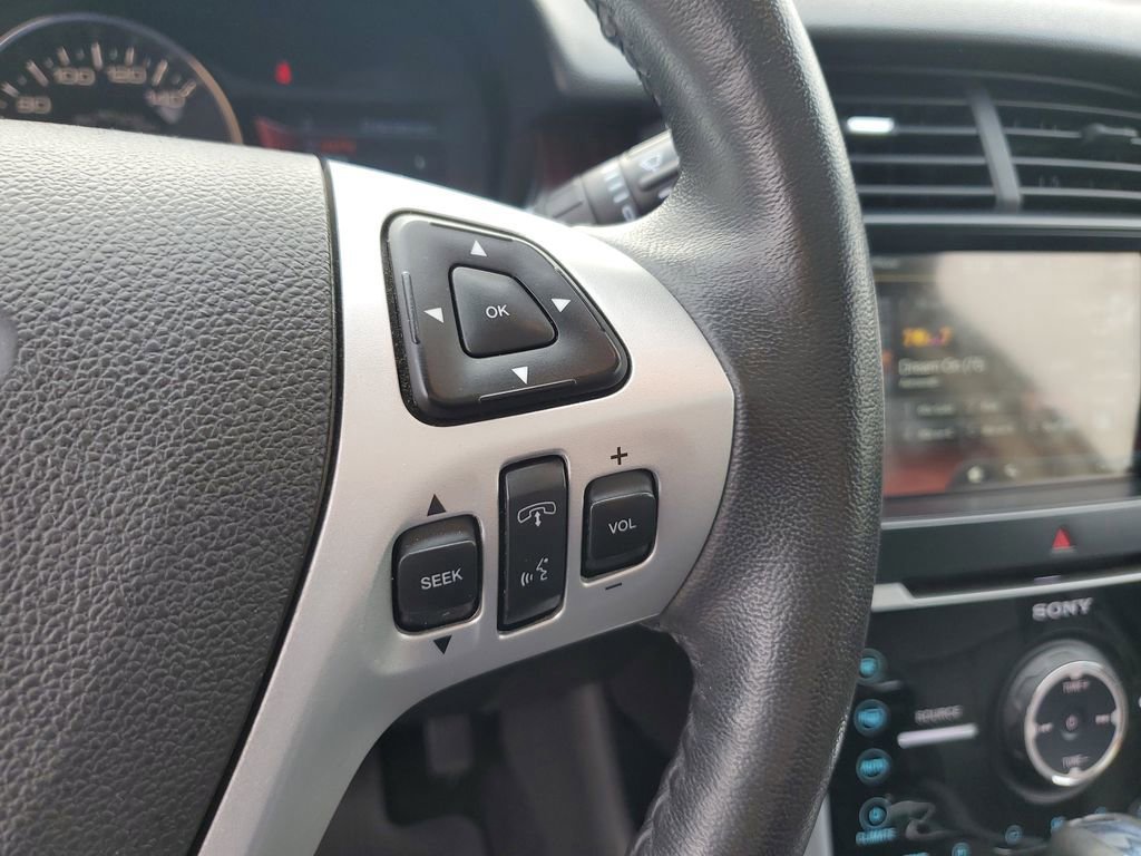 Used 2012 Ford Edge Limited FWD image 22