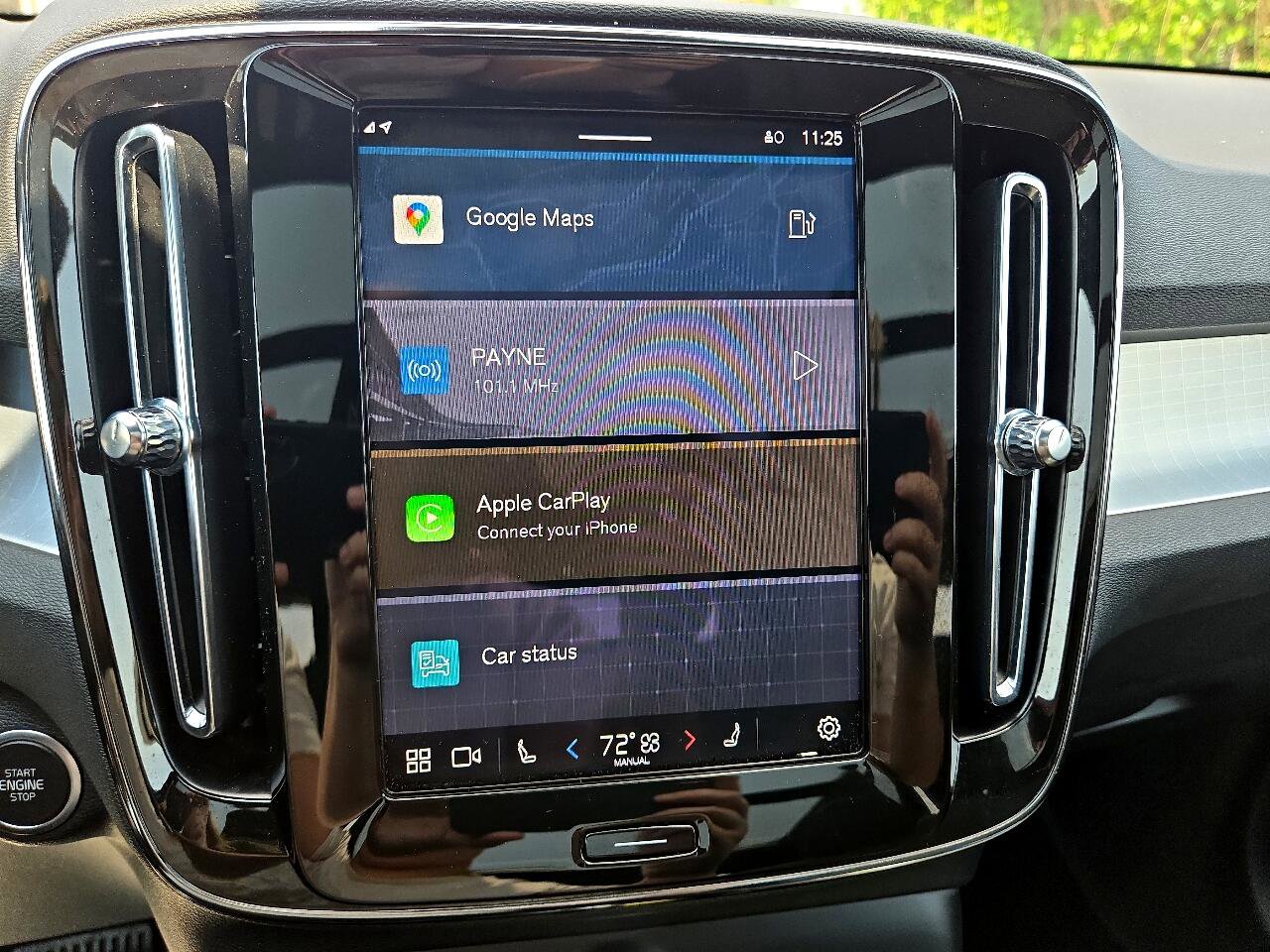 Used 2024 Volvo XC40 B5 Core image 18