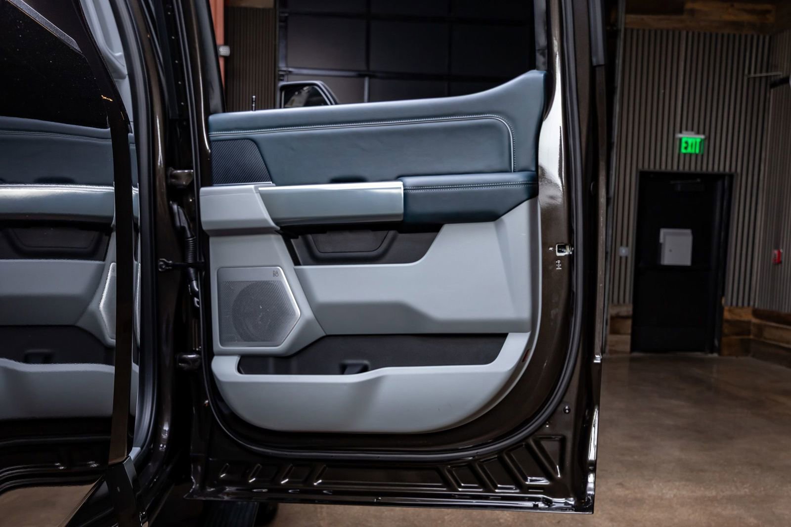 Used 2024 Ford F250 Limited w/ FX4 Off-Road Package image 35